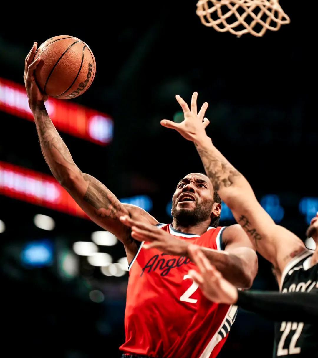 乐鱼app-勇士主场大胜快船，连胜开启