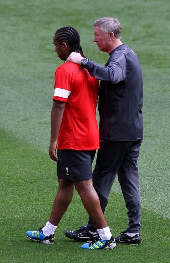 曼联瓦伦提亚淘汰赛,欧冠秘密谈话曝光 曼联瓦伦提亚淘汰赛,欧冠秘密谈话曝光