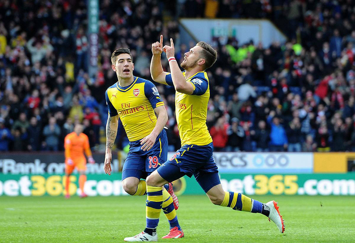 乐鱼体育在线娱乐-阿森纳主场2比2逼平狼队，攻守皆失